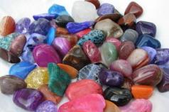 Как отличить драгоценный камень от подделки Какие натуральные камни не подделывают